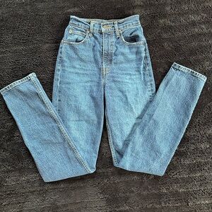 Levi's High Rise Blue Women's Jeans